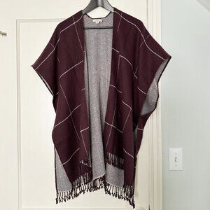 Loft Shawl Poncho in Burgundy